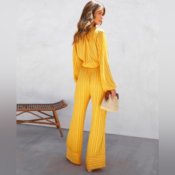 VICI tatianna yellow wide leg, high waist relax fit lined pants NEW RE $68. - Picture 4 of 15